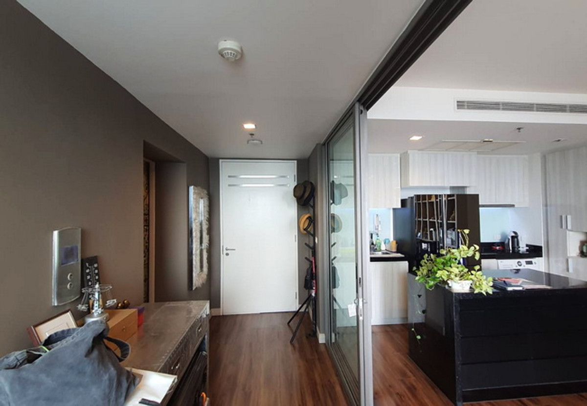 ขายคอนโดพระราม 3 สาธุประดิษฐ์ : ขายคอนโด สตาร์วิว พระราม 3 เนื้อที่ 77.8 ตร.ม. 2 นอน 2 น้ำ พร้อมอยู่ ราคาต่อรองได้