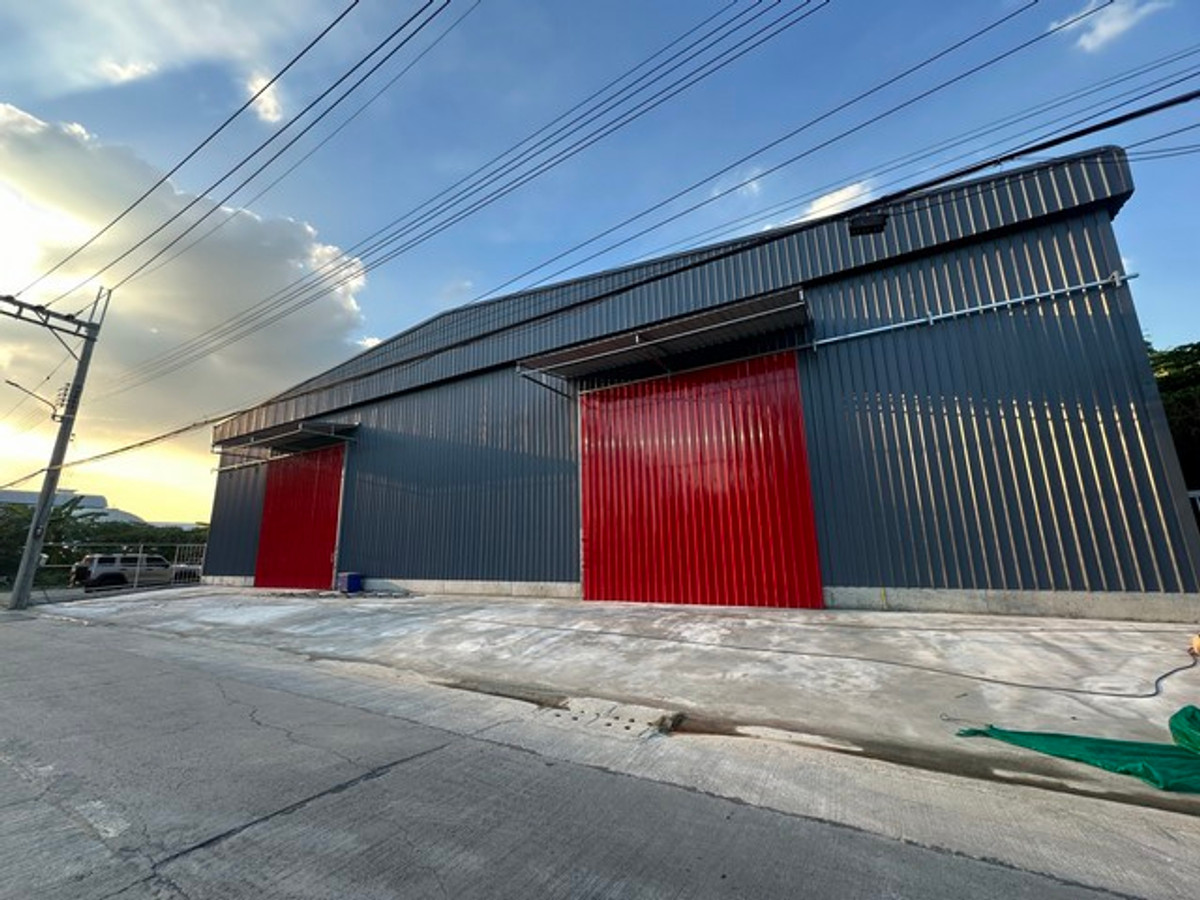 For RentWarehouseChokchai 4, Ladprao 71, Ladprao 48, : HR3375 Warehouse/warehouse for rent, 300 square meters, new picture, ready to move in, good location, Soi Pho Kaew 3, connecting Nawamin - Lat Phrao - Pradit Manutham.