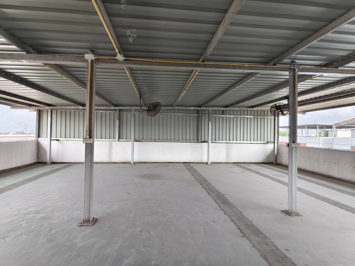 Home OfficeLadkrabang, Suwannaphum Airport : For sale/rent 4-story home office next to The Terminal Suvarnabhumi project, has a built-in elevator, near Suvarnabhumi Airport.