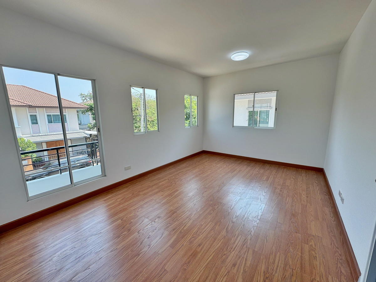 For SaleHouseRama5, Ratchapruek, Bangkruai : Single house for sale, newly renovated, The Plant Ratchaphruek, corner house 66 sq m (The Plant Ratchaphruek), cheapest in the project. Near Rama 5 roundabout and Central Westville.