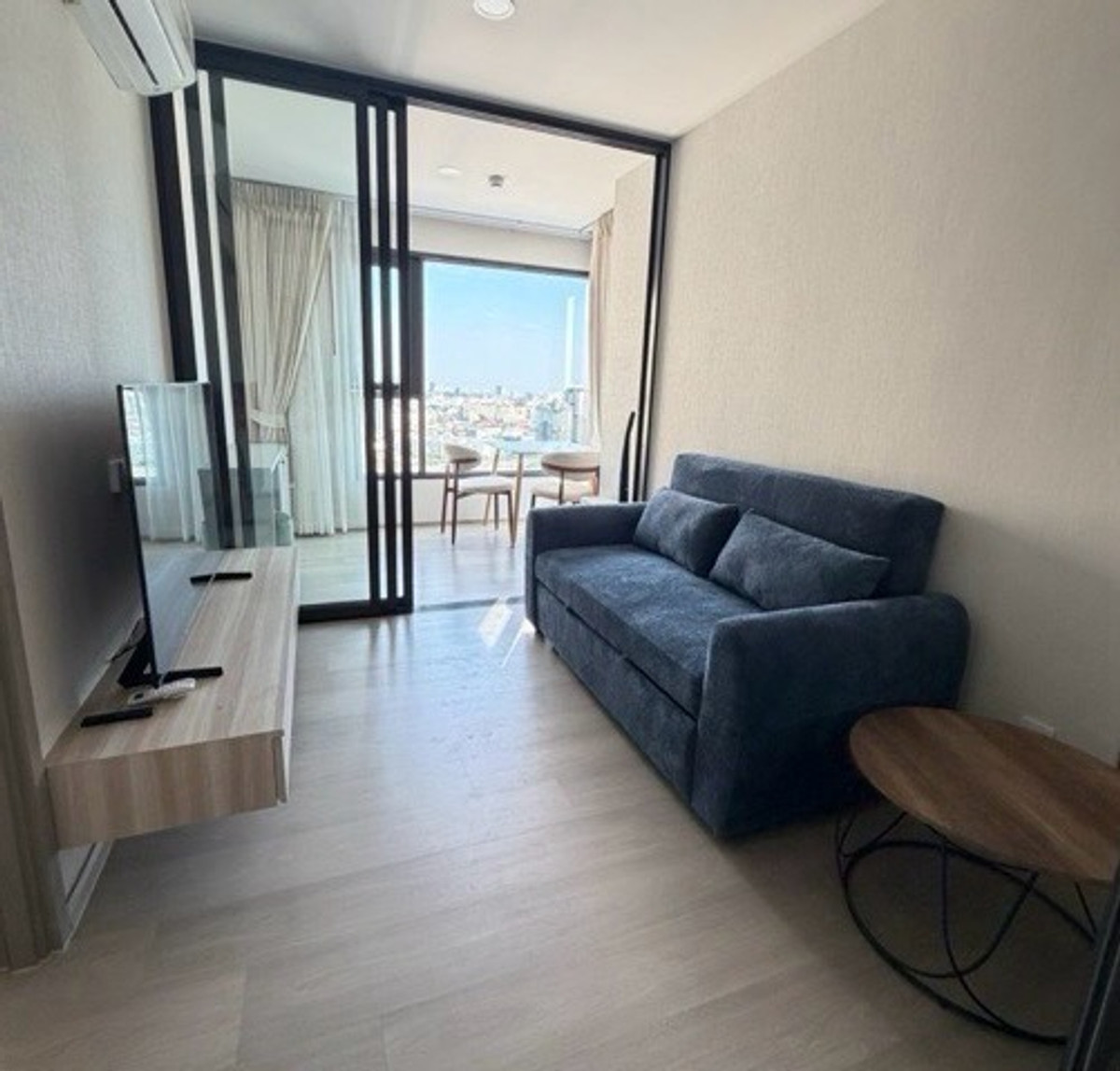 ให้เช่าคอนโดอ่อนนุช อุดมสุข : Aspire Onnut Station
Room Type : 1 Bed 1 Bath 
Price : 30,000 บาท/เดือน (โทร 0946242014) นุ้ย