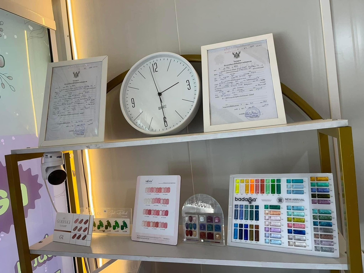 เซ้งร้านค้า/ตลาดนัดปทุมธานี รังสิต ธรรมศาสตร์ : เซ้งร้านทำเล็บ ต่อขนตา ลำลูกกา ติดถนนใหญ่ ที่จอดรถ 50+ คัน ใกล้ BTS คูคต