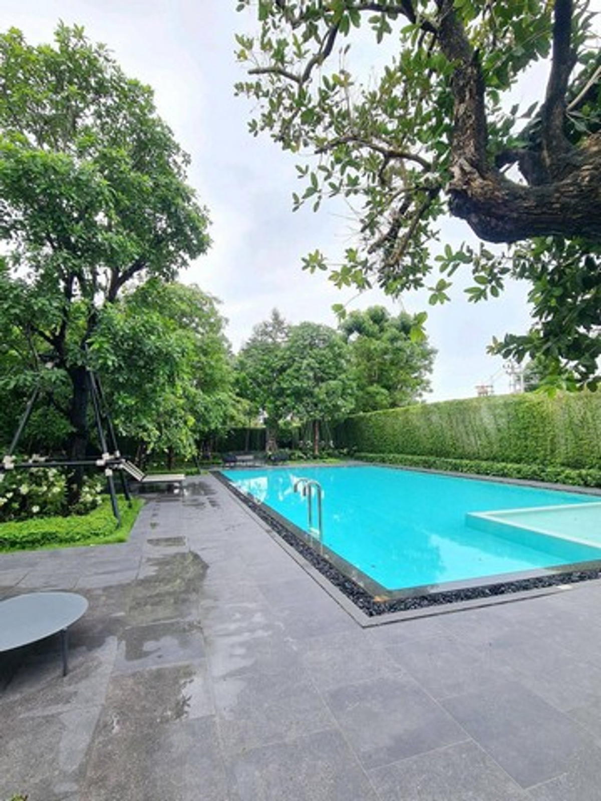 ให้เช่าบ้านพัฒนาการ ศรีนครินทร์ : HR3352ให้เช่า/ขาย บ้านเดี่ยว 3 ชั้น หลังใหญ่ Nirvana ABSOLUTE กรุงเทพกรีฑา กรุงเทพกรีฑาตัดใหม่ โซนพิเศษติดพื้นที่ส่วนกลาง ใกล้คลับเฮ้าส์เพียงไม่กี่ก้าว