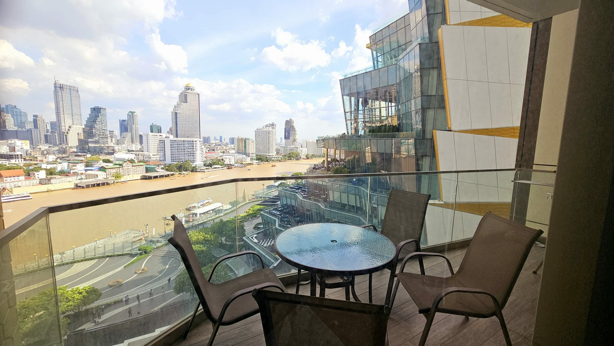For RentCondoWongwianyai, Charoennakor : ⭐️ Magnolias Waterfront Residences ⭐️ 1 bedroom 79 sq m., luxury room, well decorated. Very beautiful view, ready to move