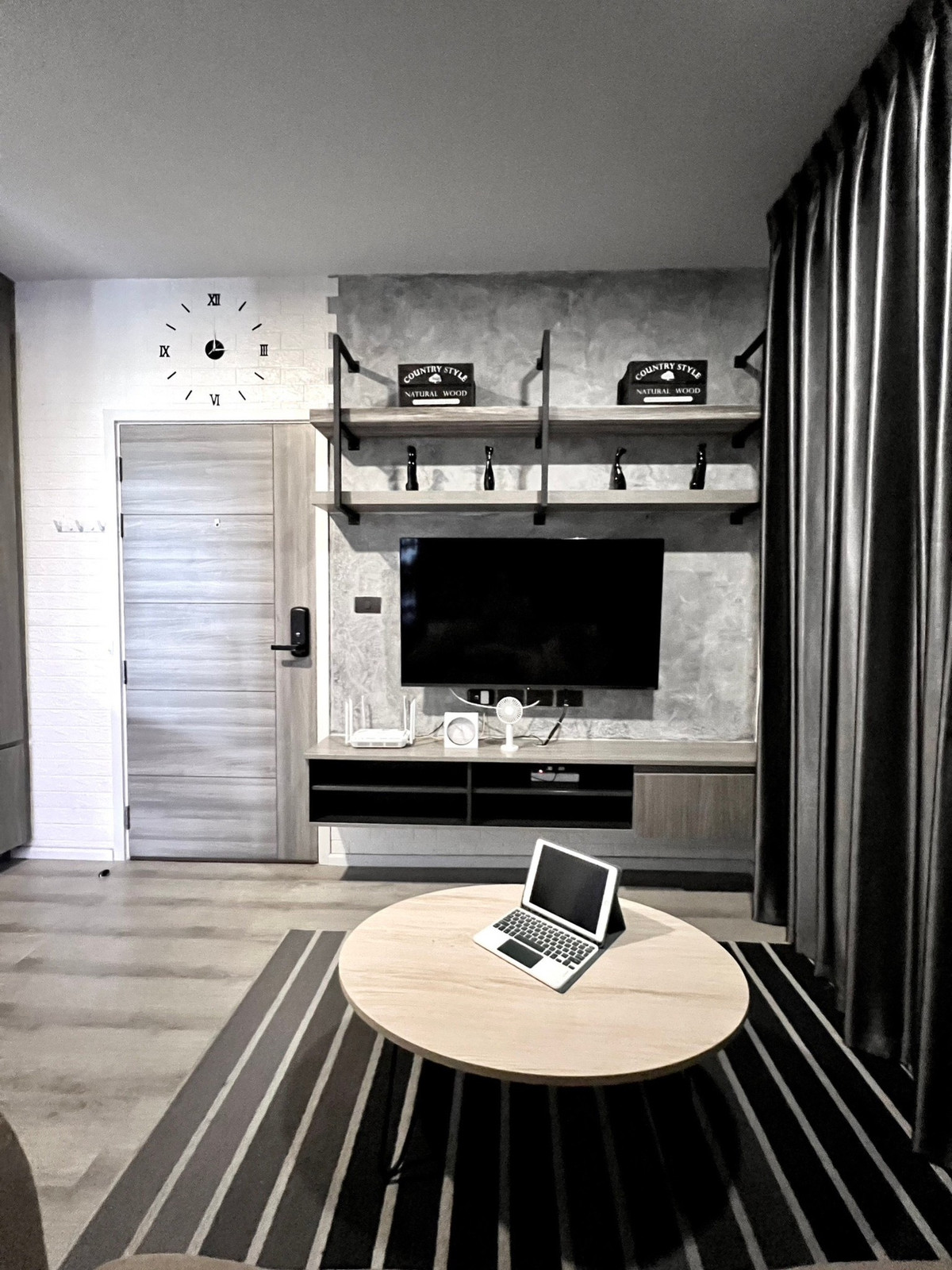 ขายคอนโดบางนา แบริ่ง ลาซาล : ขายด่วน Notting Hill Sukumvit 105 ห้องมุม ใกล้สถานี BTS แบริ่ง 