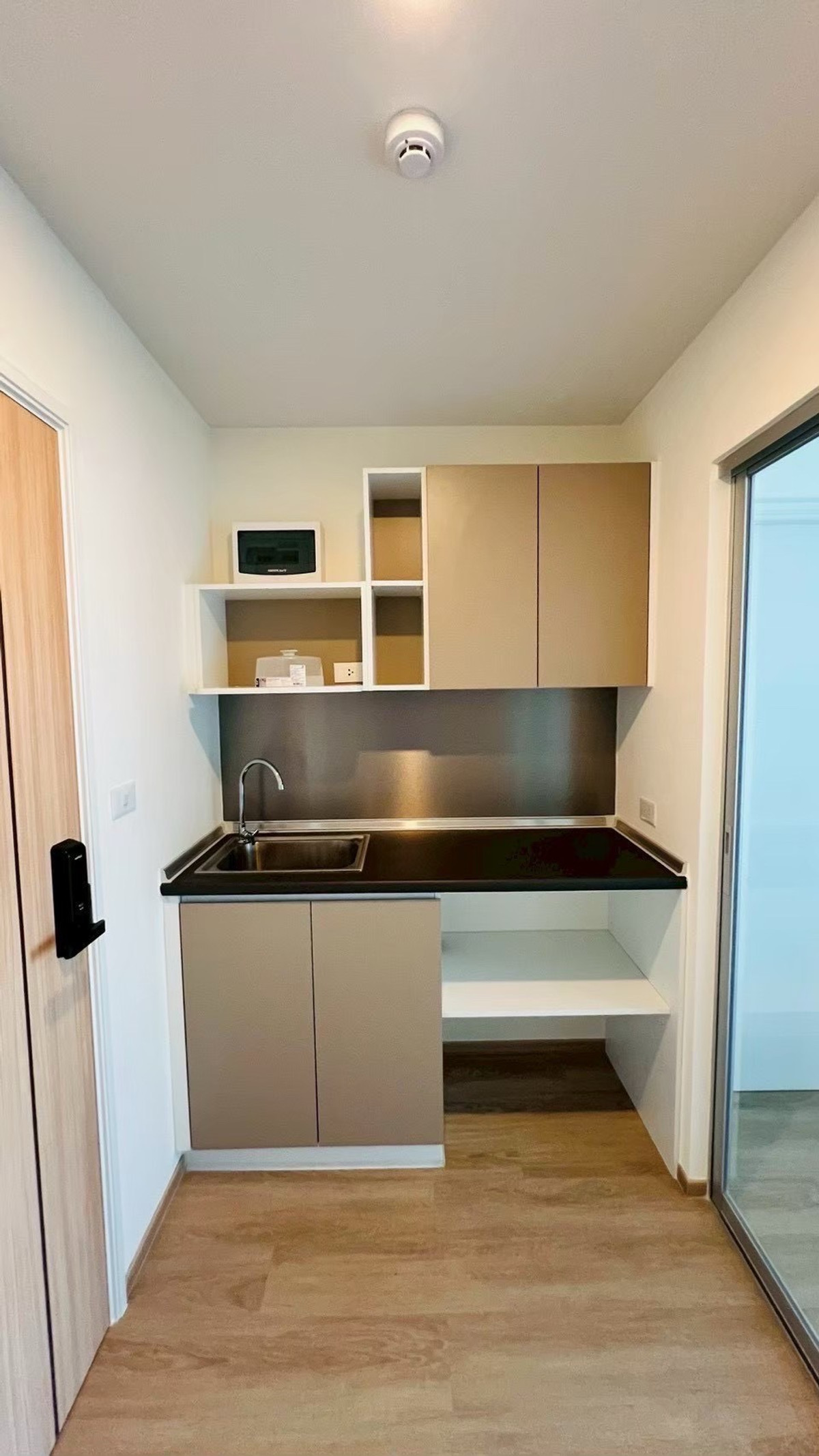 ให้เช่าคอนโดแจ้งวัฒนะ เมืองทอง : E270 🎉300369 ให้เช่าคอนโด Lumpini Place Chaengwattana-Pakkret Station