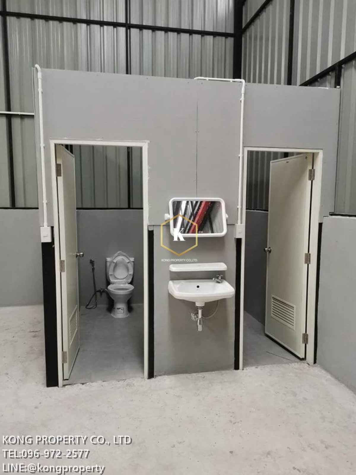 For RentWarehouseLadprao101, Happy Land, The Mall Bang Kapi : Warehouse for rent, Lat Phrao, Wang Thonglang, Bangkok, 400 sq m, with 2-story office.