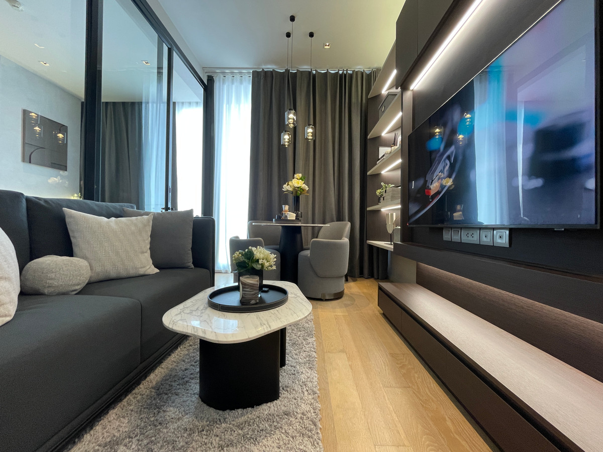 ขายคอนโดสีลม ศาลาแดง บางรัก : 💎 [Ultimate Legacy] ASHTON SILOM – 1BR XL (49.58 ตร.ม.) ชั้น 32 ห้องมุมแห่งวิสัยทัศน์เหนือระดับ บนถนนสายประวัติศาสตร์ 💎 