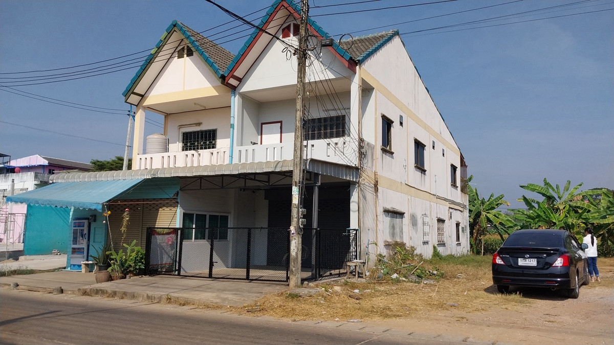 ขายทาวน์โฮมกำแพงเพชร : Owner Post ขายด่วน บ้านทาวน์โฮม 2 ชั้น  มี 4 ห้องนอน 4 ห้องน้ำ ใกล้ ม.ราชภัฎกำแพงเพชร