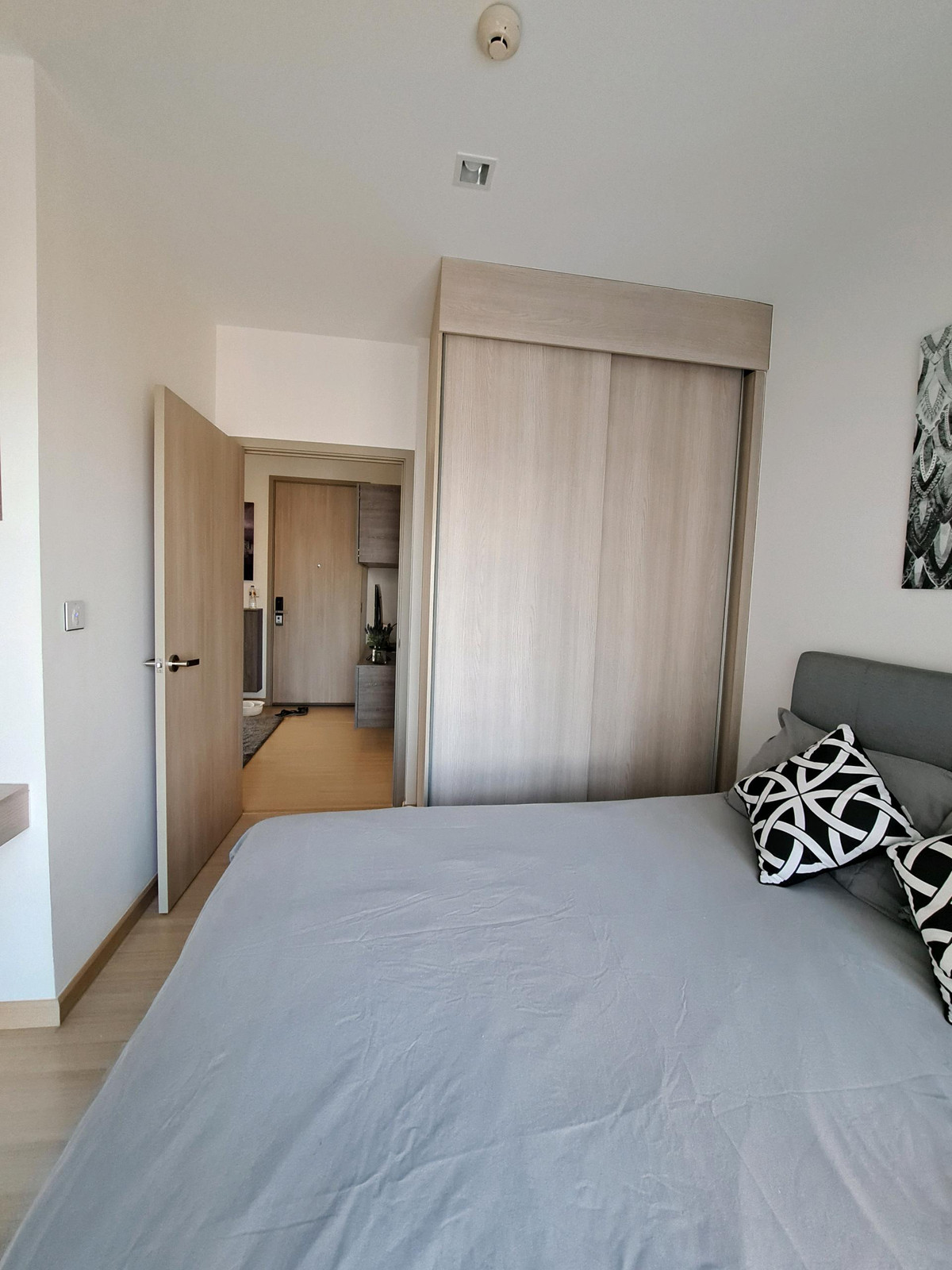 CondoOnnut, Udomsuk : CONDO FOR SALE & RENT BY OWNER - Rent 18K - Sell 3.83 million THB: Whizdom Connect Sukhumvit 101 - Near BTS Punawithi & Udomsuk - at TRUE DIGITAL PARK and 101 THIRD LIFESTYLE MALL