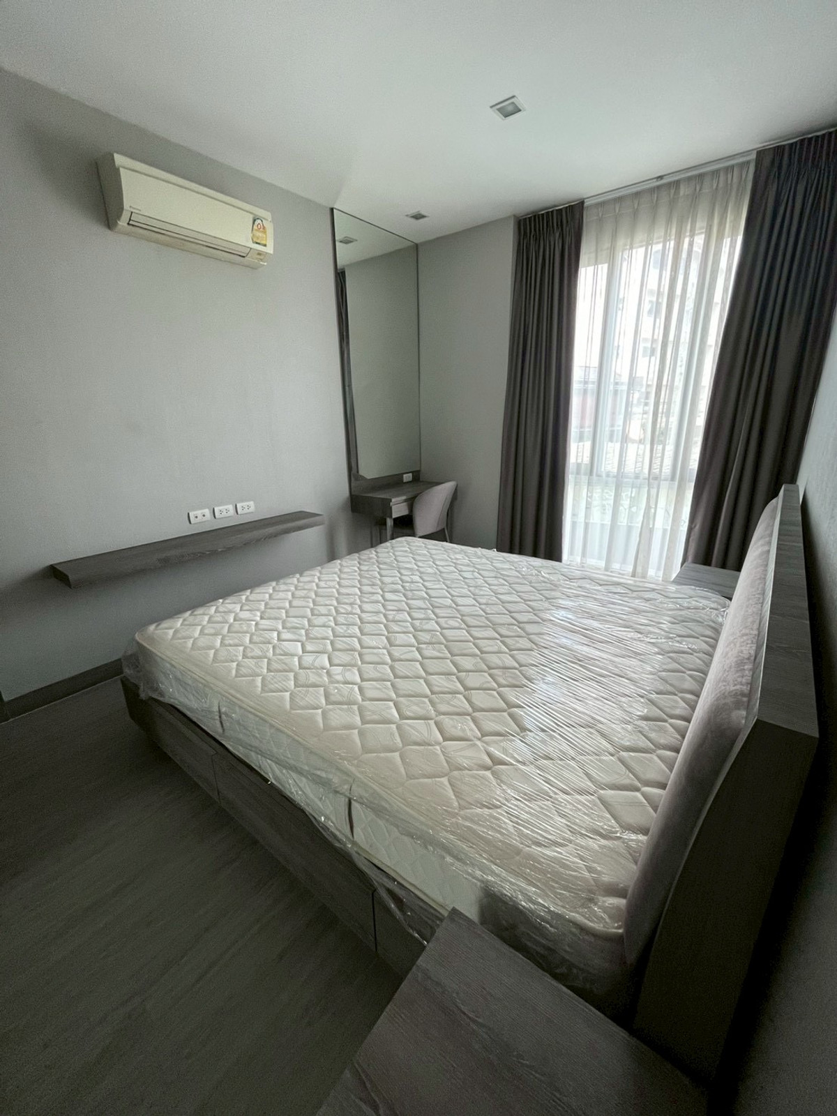 For SaleCondoSukhumvit, Asoke, Thonglor : Trapezo Sukhumvit 16 / 2 Bedrooms (SALE WITH TENANT), Trapezo Sukhumvit 16 / 2 Bedrooms (Sale with Tenant) BJ114