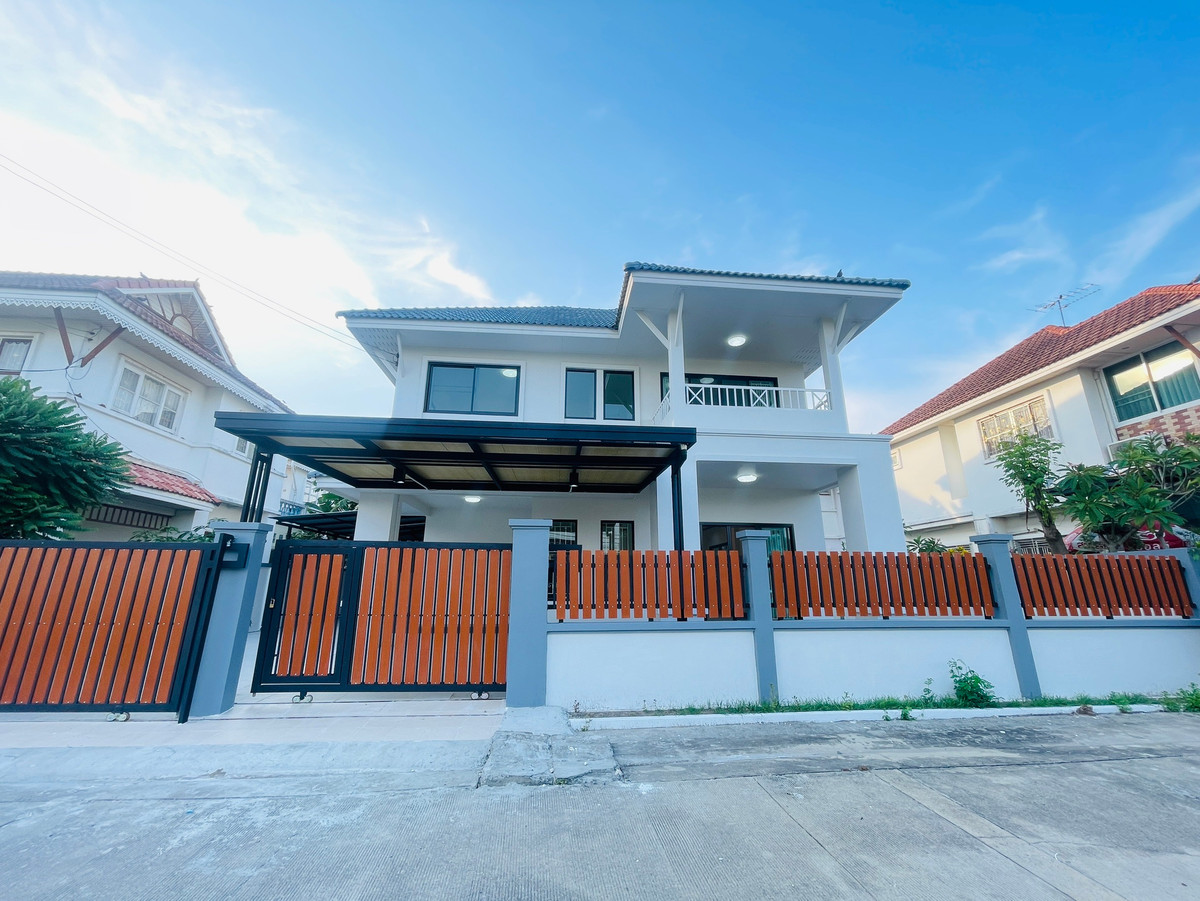 For SaleHouseNonthaburi, Bang Yai, Bangbuathong : Single house for sale, Imperial Laguna 2, Bang Bua Thong, 56 sq m, newly decorated, lots of space, free transfer.
