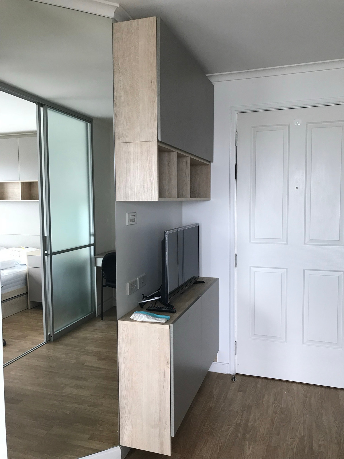 ให้เช่าคอนโดปิ่นเกล้า จรัญสนิทวงศ์ : ให้เช่า ห้องบิ้วอินตกแต่งสวย✅ รับจองห้องว่าง 30/05 คอนโด ลุมพินี พาร์ค ปิ่นเกล้า ใกล้รถไฟฟ้า MRT บางยี่ขัน