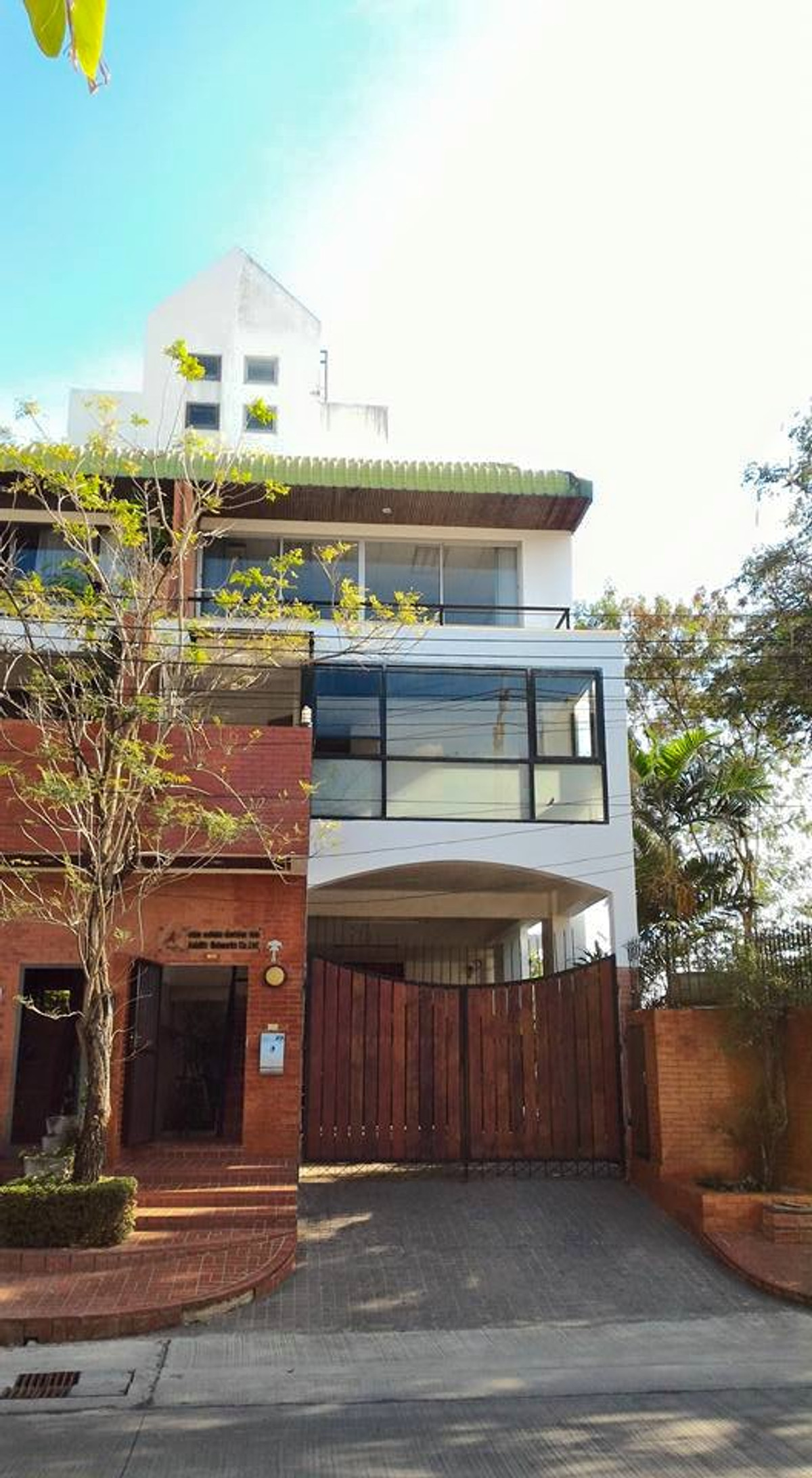 ขายโฮมออฟฟิศพัฒนาการ ศรีนครินทร์ :  ขาย Home Office พร้อมผู้เช่าบริษัท (รายได้ทันที)