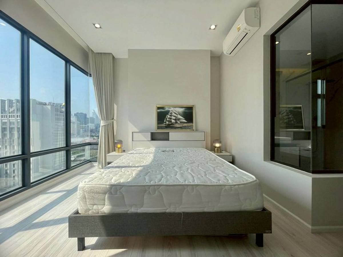 For RentCondoRatchathewi,Phayathai : FOR RENT ：The Room Phayathai 🔥PRICE 🔥Price 37,500 baht/month🔥 🎈Type : 2 bedrooms, 2 bathrooms