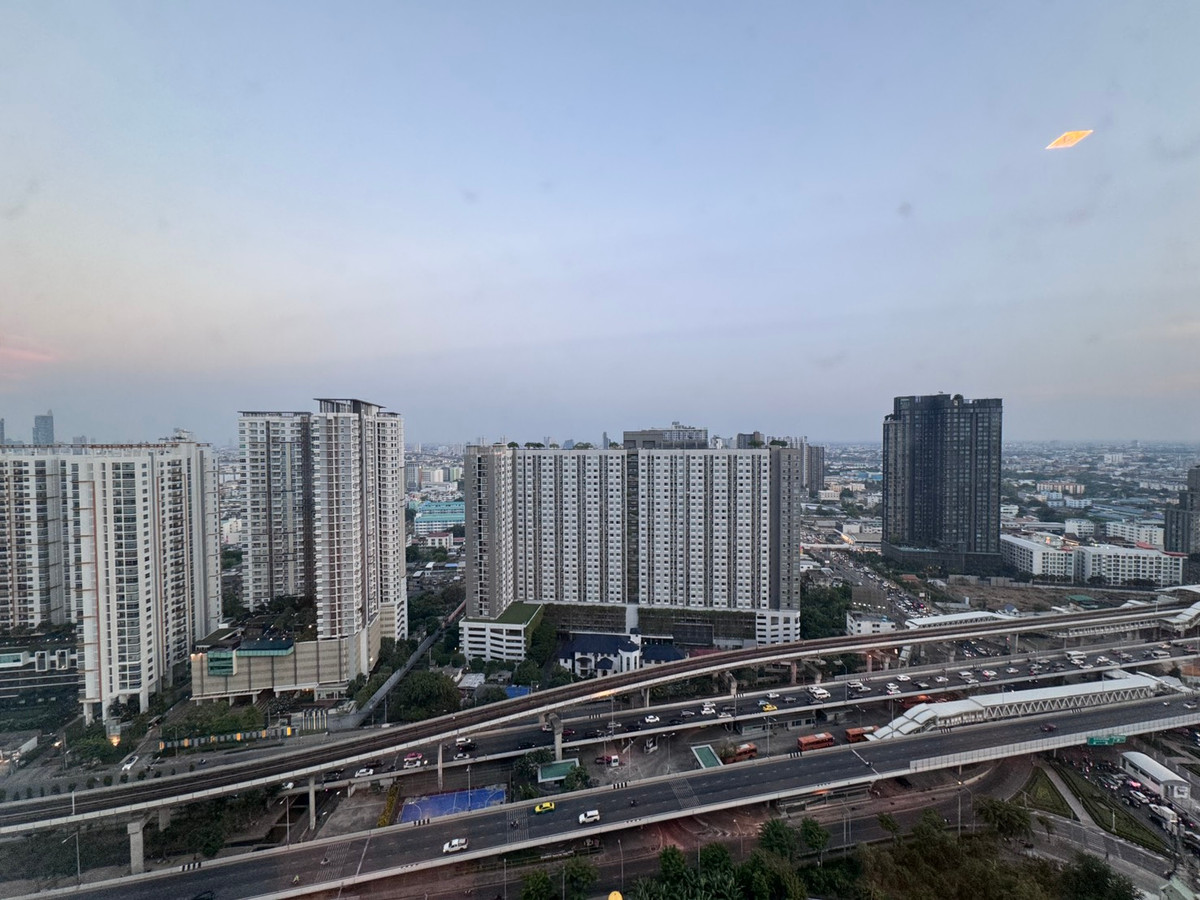 For RentCondoThaphra, Talat Phlu, Wutthakat : Available for rent, new room, beautiful view, Life Sathorn Sierra, near BTS Talat Phlu and MRT Tha Phra, 1 bedroom.