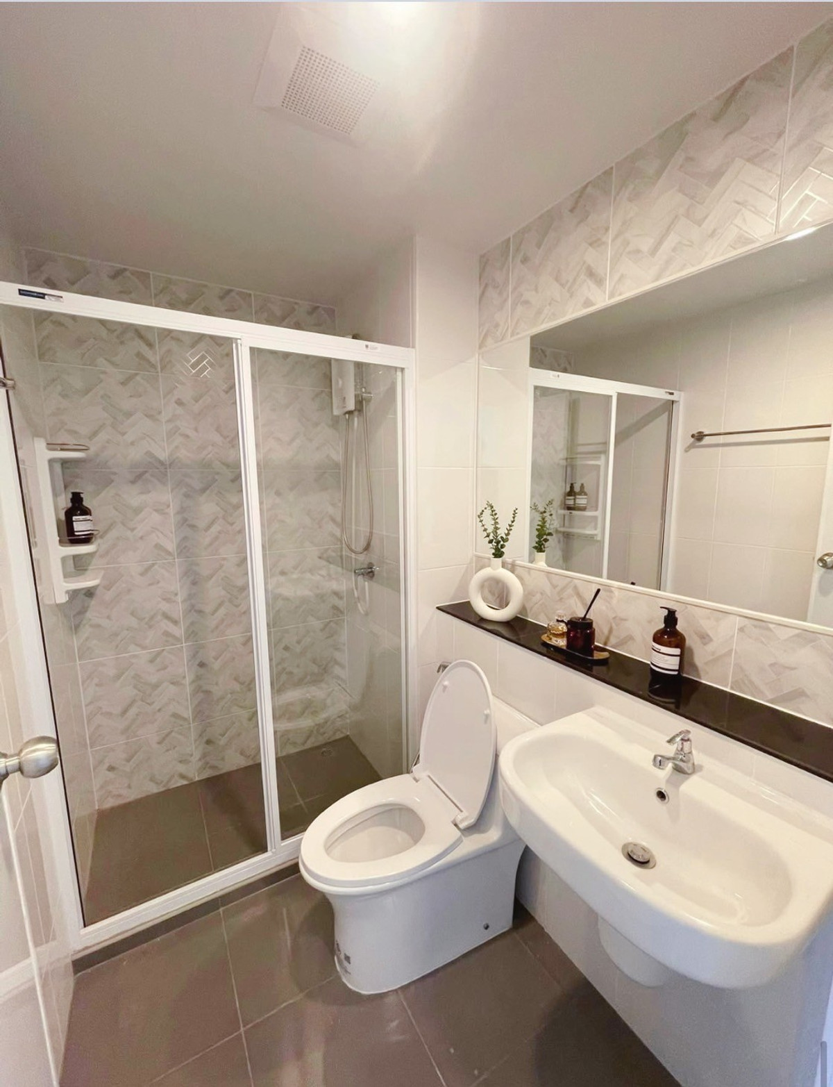 For RentCondoBangna, Bearing, Lasalle : 💥ST-7587💥Regent home bangna👉Line : @seecondo