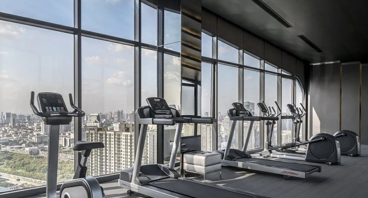 For SaleCondoRama9, Petchburi, RCA : ✨ For Sale: Ideo Mobi Asoke Condo ✨ 💰 Only 8,500,000 THB