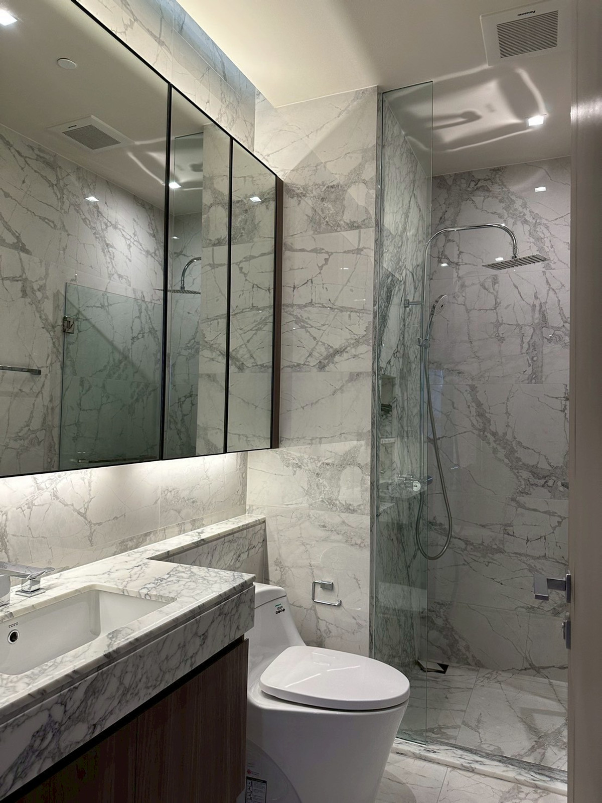 For RentCondoSukhumvit, Asoke, Thonglor : (For Rent) Hyde Heritage Thonglor 2-BR 77.10 Sq.m., Corner room, Unblocked view. Fully furnished + Electrical appliances ㅡ Near 🚆 BTS Thonglor