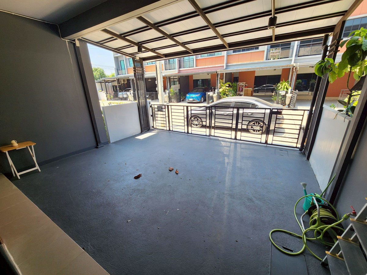 For RentTownhomeBang kae, Phetkasem : Townhome for rent, ready to move in, Siri Place Kanlapaphruek-Sathorn, Soi Kamnan Man, extra wide frontage.