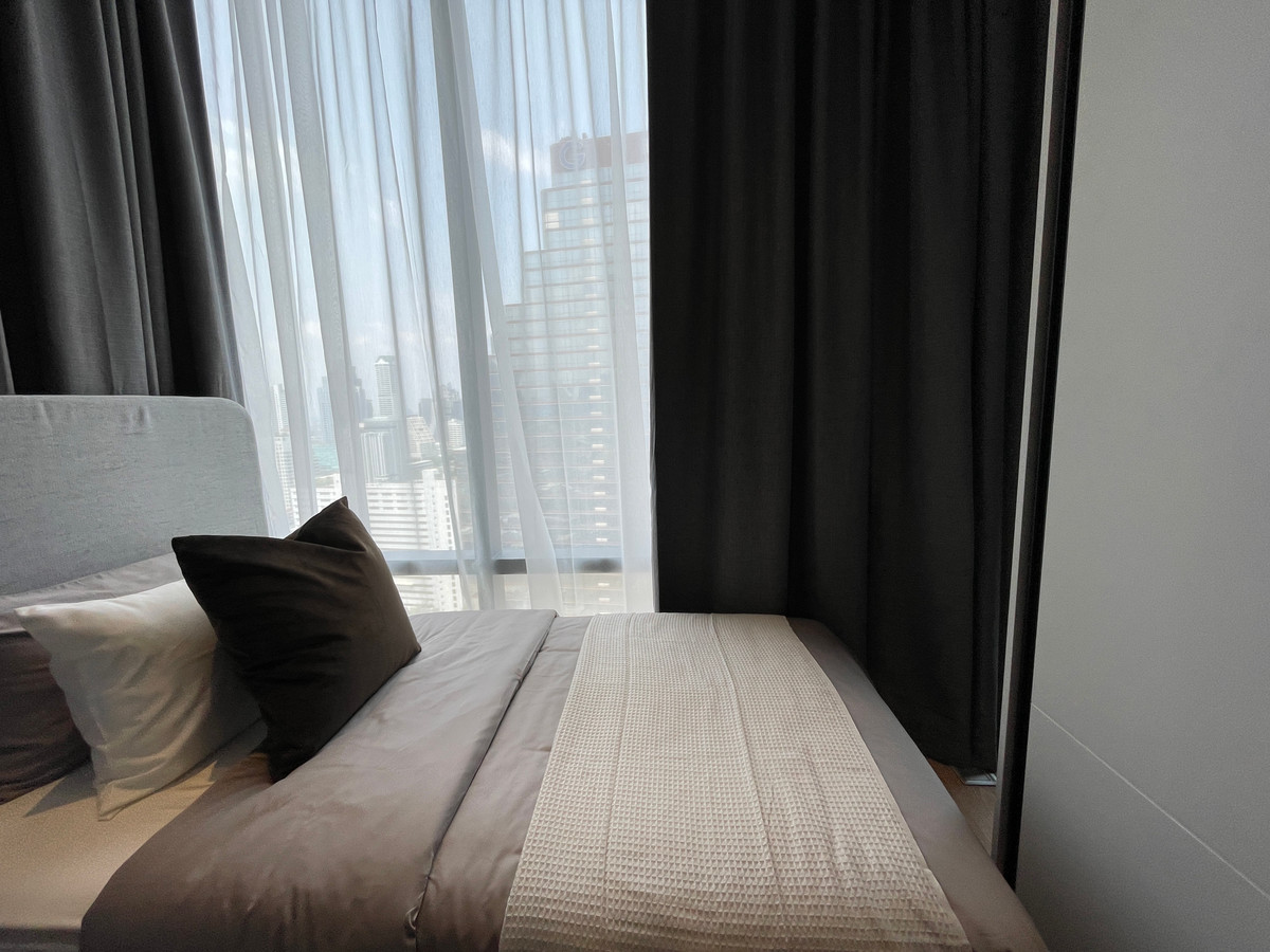 ขายคอนโดสีลม ศาลาแดง บางรัก : [THE PEAK OF SILOM] ASHTON SILOM – Rare 2BR Unit | ชั้น 32 วิวขอบฟ้า ประสบการณ์อยู่คอนโดที่เหมือนอยู่บ้าน 