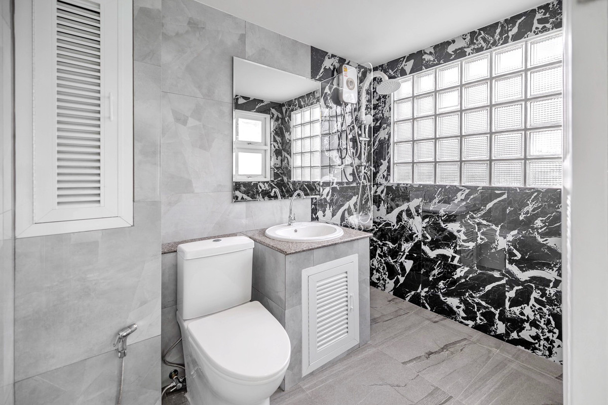 ขายโฮมออฟฟิศรัชดา ห้วยขวาง : HK0153♛♚โฮมออฟฟิศ ขาย 5 ห้องนอน⚝รัชดา-ลาดพร้าว♜MRTรัชดาภิเษก∞099-5919653,065-9423251▚Line@sureresidence