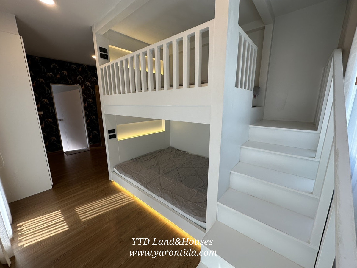 For RentHouseBangna, Bearing, Lasalle : For Rent ​​​​Centro Bangna, new design detached house next to Mega-Bangna 135,000 Baht/Month (Fully furnished).