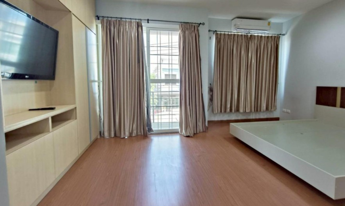 ให้เช่าทาวน์โฮมราษฎร์บูรณะ สุขสวัสดิ์ : 🔥 ให้เช่า ทาวน์โฮม The Pleno สุขสวัสดิ์ 30 🔥  📍 สุขสวัสดิ์ 30 เดินทางสะดวก  🛏 2 ห้องนอน 2 ห้องน้ำ + 2 ห้องทำงาน