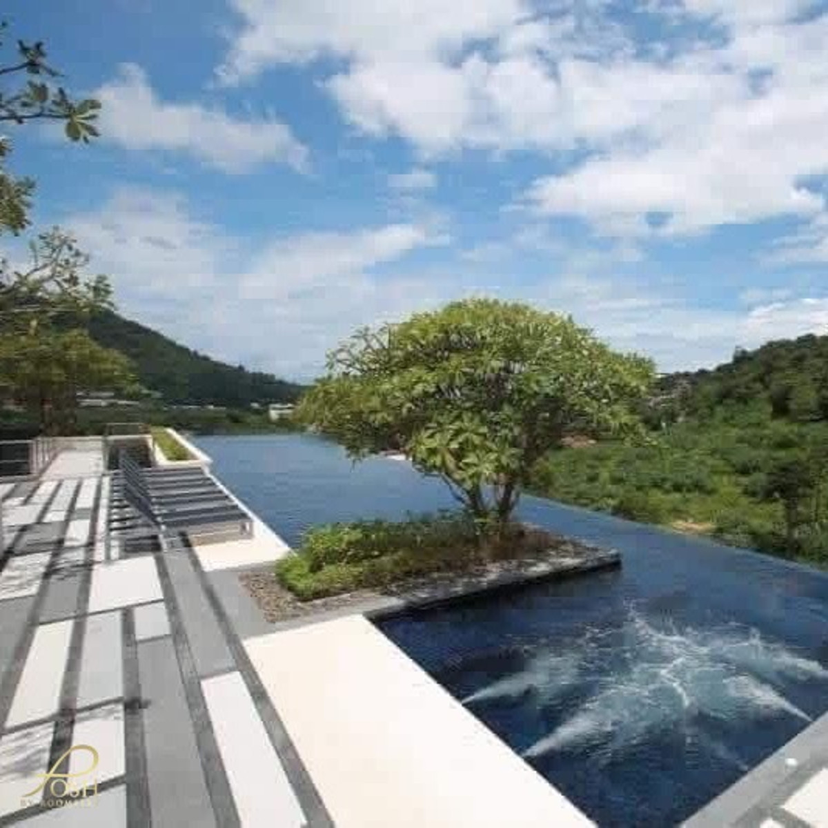 For SaleCondoPhuket : The Base Height Condo by Sansiri – Samkong, near Bangkok Hospital Newly renovated in Japandi style.