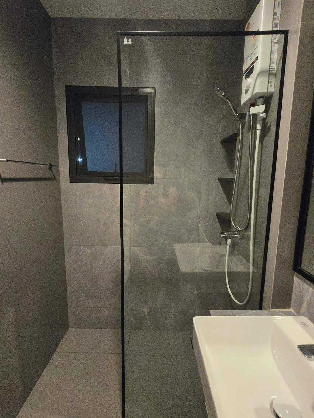 ให้เช่าบ้านบางนา แบริ่ง ลาซาล : Bangkok Boulevard Bangna กม.5 บ้านเดี่ยว 2 ชั้น ใกล้คลับเฮาส์ ทำเลถนนเมน Please call: 062-496-6454