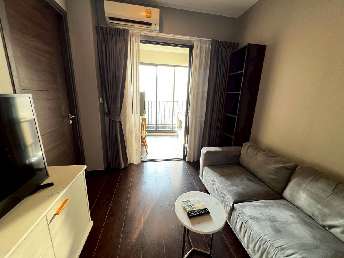 ให้เช่าคอนโดสุขุมวิท อโศก ทองหล่อ : For rent! คอนโดพร้อมเช่า C Ekkamai 086-4455124