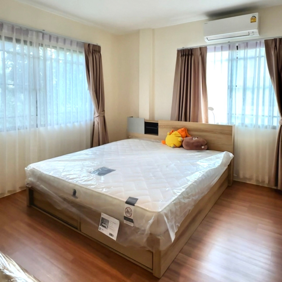 ขายบ้านนวมินทร์ รามอินทรา : ขายบ้านโครงการคุณภาพ วิวทะเลสาบ บรรยากาศดี 