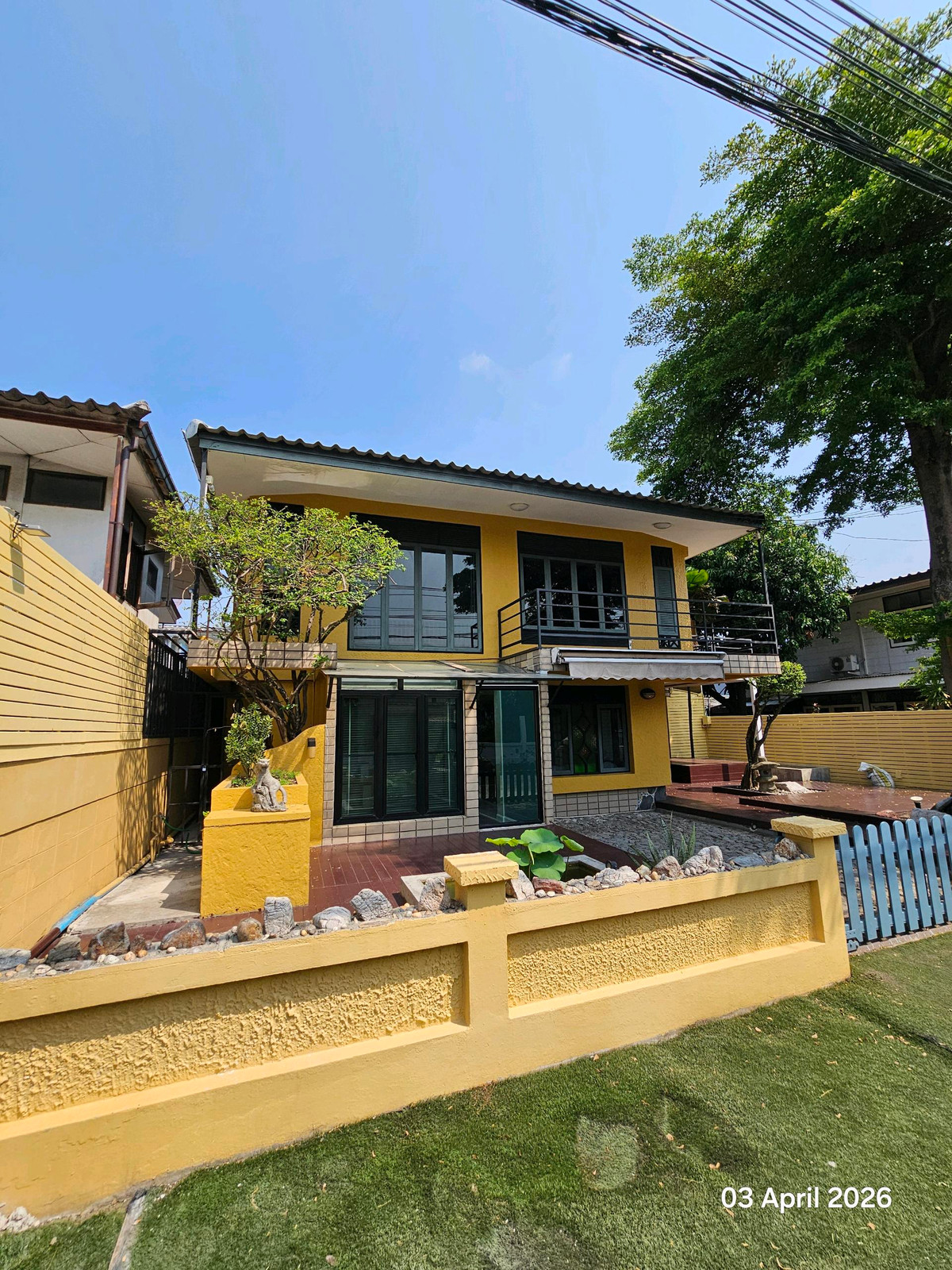 ขายบ้านเสรีไทย-นิด้า : ‼️ขายด่วน‼️Chic House For Sale‼️
Looking 🥰for a Stylish and Cozy Home?  ใครกำลังมองหาบ้านสไตล์เก๋ๆ? ไม่ซ้ำใครมาทางนี้  ใกล้ NIDA, นวมินทร์, เสรีไทย 