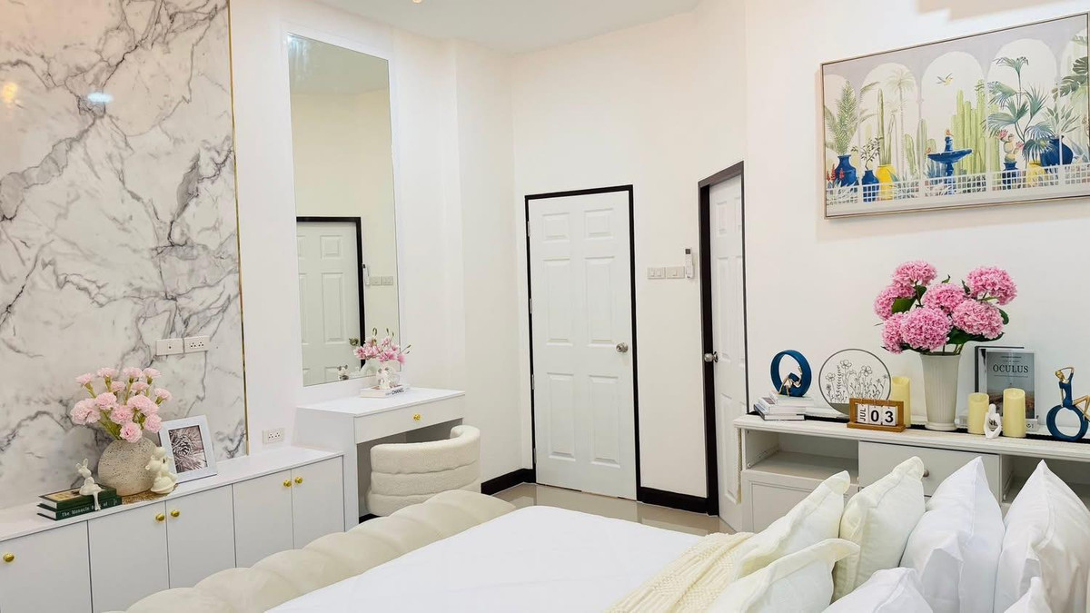 For SaleHousePattaya, Bangsaen, Chonburi : Classic Home 4 / 3 Bedrooms (For Sale), Classic Home 4 / 3 Bedrooms (FOR SALE) BEWN138