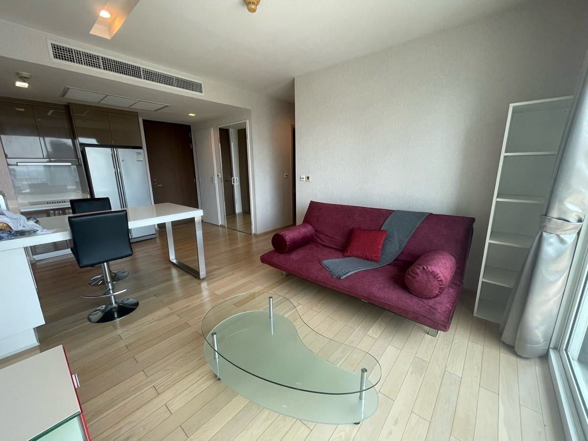 ให้เช่าคอนโดสุขุมวิท อโศก ทองหล่อ : Siri @ Sukhumvit 2bed 50k
