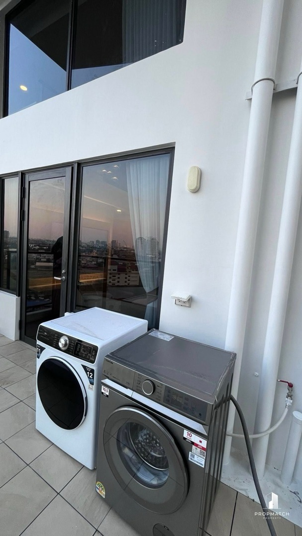 For RentCondoRama9, Petchburi, RCA : ⚡️FlashDeal⚡️Landmark@MRTA (Siamese Rama9) 63sqm. ✨42,000 (Duplex2bath) near Mrt Rama9 📲092-6289149