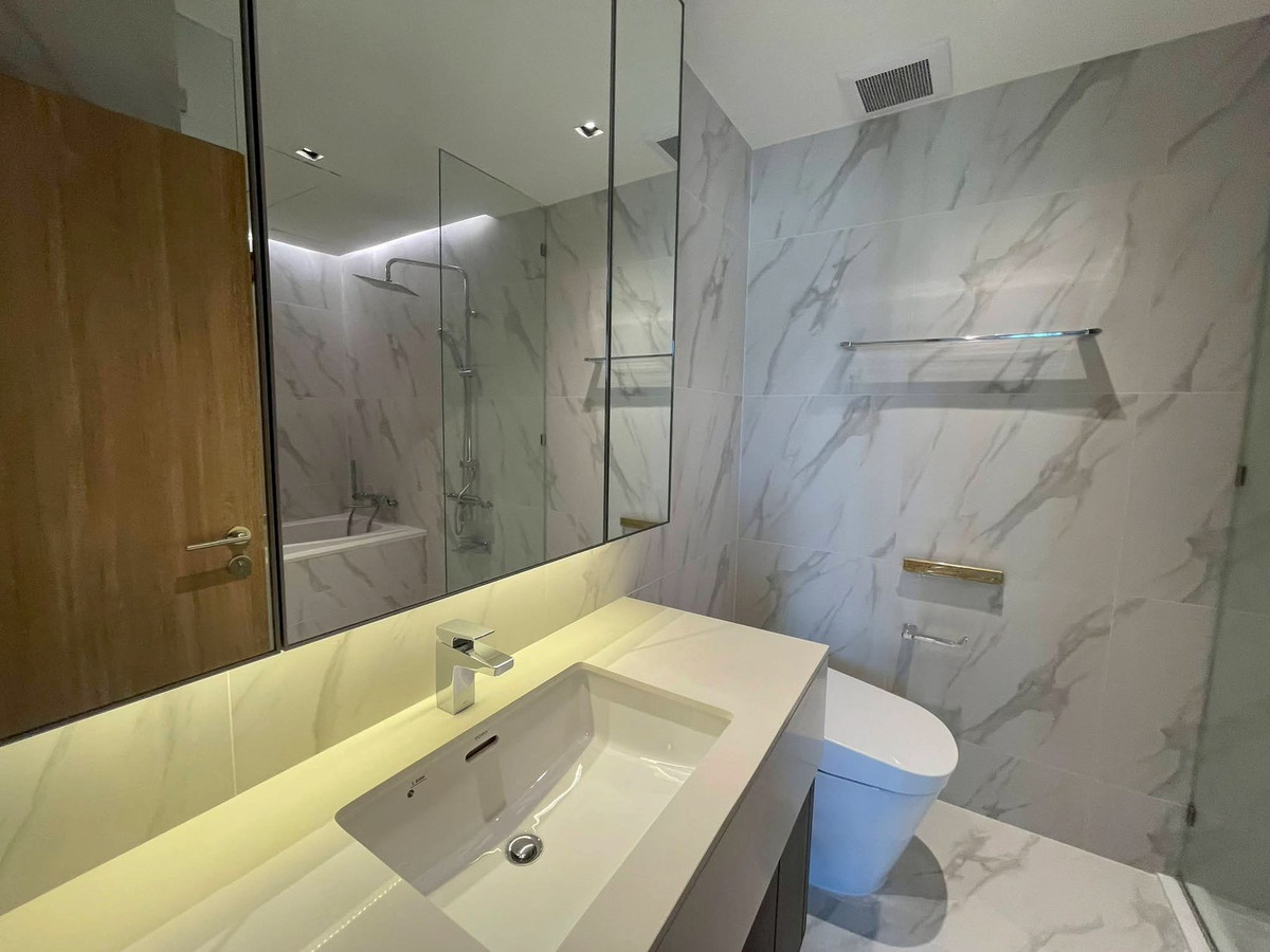 For RentCondoSukhumvit, Asoke, Thonglor : ✨ GT16258 | Empty room for rent at Chalermnit Art De Maison Condo, convenient travel, shuttle available.