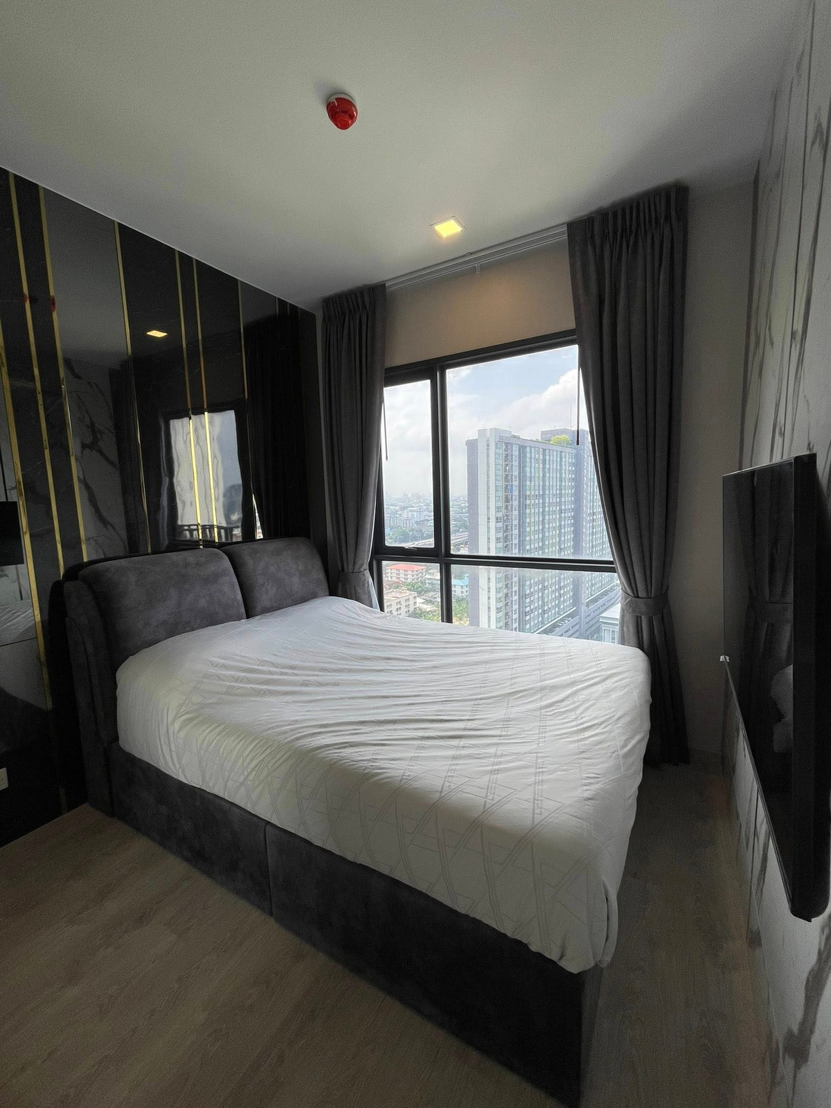 ให้เช่าคอนโดพระราม 9 เพชรบุรีตัดใหม่ RCA : #E348 🎉030469 ให้เช่าคอนโด The Tree Pattanakarn-Ekkamai