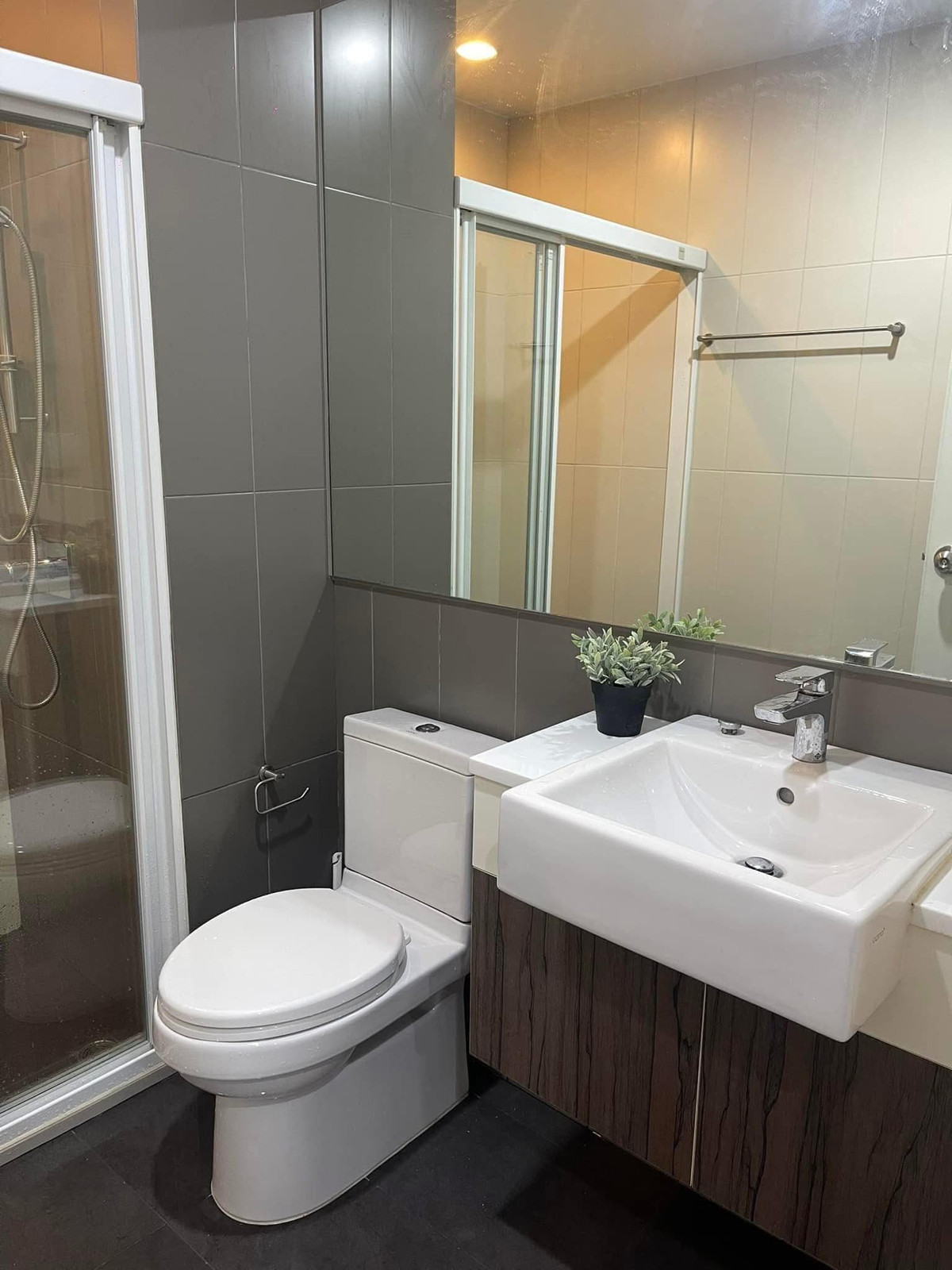 ขายคอนโดรัชดา ห้วยขวาง : FOR RENT - 1 BEDROOM 27 SQ.M-  READY TO MOVE IN - CALL NOW 094-641-5974