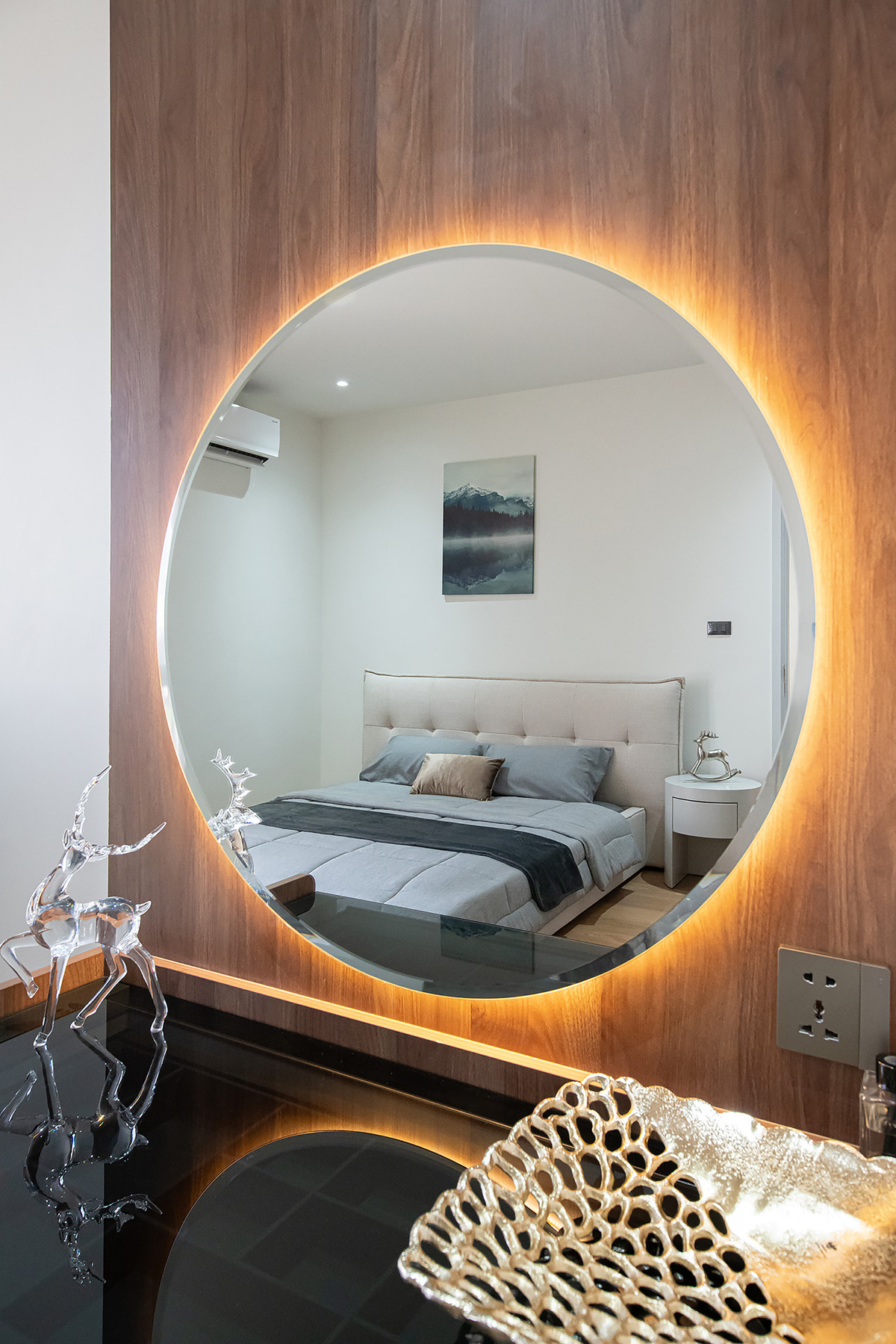 ขายบ้านโชคชัย4 ลาดพร้าว71 : [ขาย] ✨ บ้านเดี่ยว 3 ชั้น สไตล์ Modern Luxury พรีเมียมที่สุดในลาดพร้าว 101 | Feel Town ✨ แต่งครบ พร้อมลากกระเป๋าเข้าอยู่! เพียง 13.99 ล้าน (Rare Item มีเพียง 9 หลังในโครงการ!)