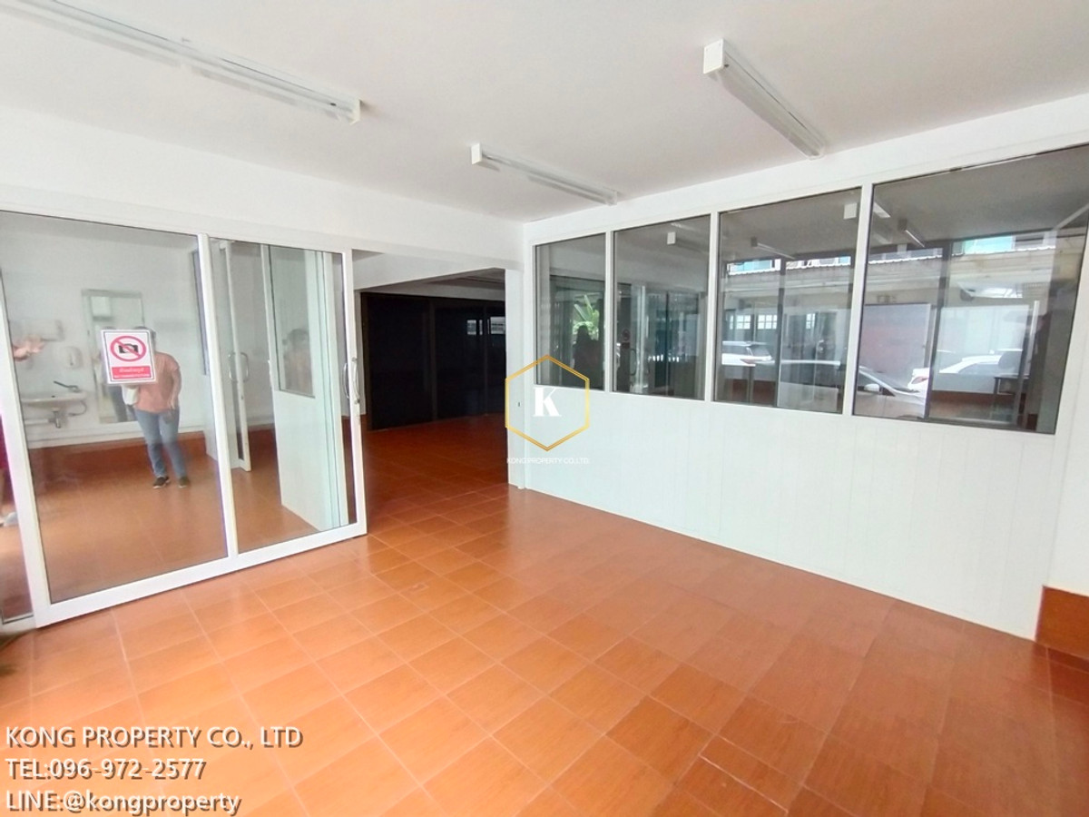 For RentWarehouseBang kae, Phetkasem : Factory for rent, food production, cosmetics production, Phetkasem 69, Nong Khaem, Bangkok