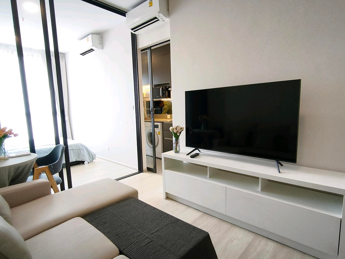 For RentCondoSapankwai,Jatujak : 💞15,000฿💞𝐓𝐡𝐞 𝐏𝐫𝐢𝐯𝐚𝐜𝐲 𝐉𝐚𝐭𝐮𝐣𝐚𝐤 The Privacy Chatuchak 28 sq m., 21st floor, available and ready to stay. 🏢✨ Beautiful room, good condition. 

Make an appointment to see the actual room every day. 
 : 𝗜𝗗 𝗟𝗜𝗡𝗘 : @bbcondo88