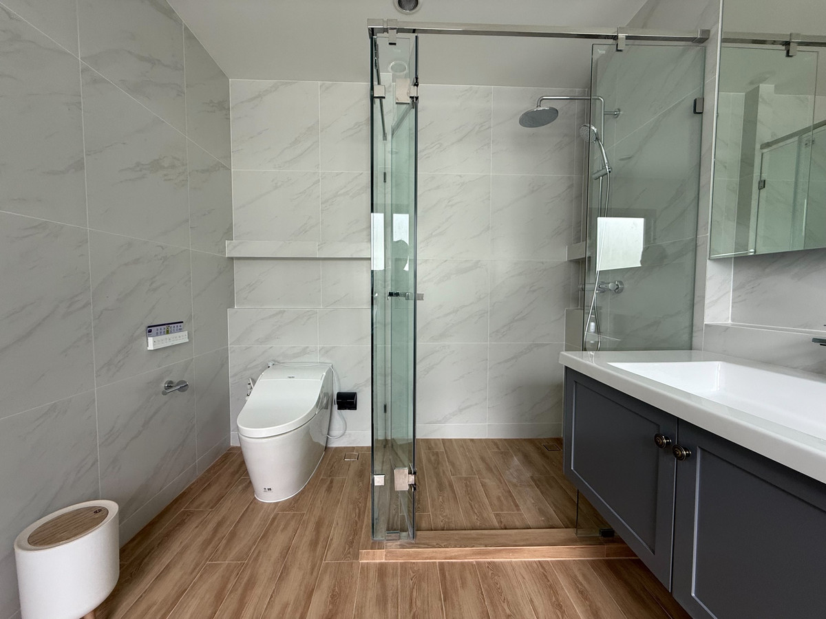 For SaleHouseBangna, Bearing, Lasalle : Single house Setthasiri Bangna Km.10 / 4 bedrooms (for rent), Setthasiri Bangna Km.10 / Detached House 4 Bedrooms (FOR RENT) POON012