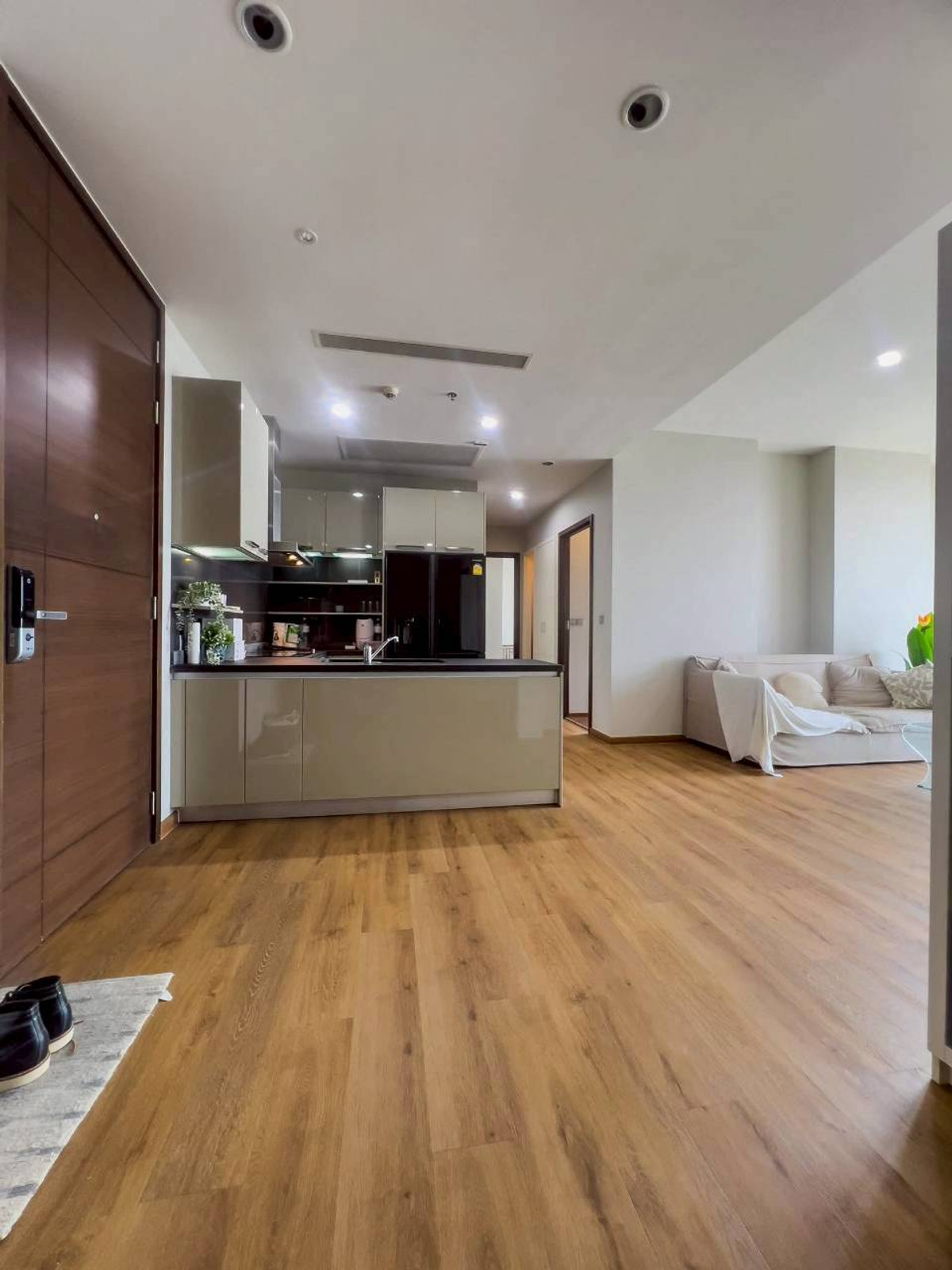 ให้เช่าคอนโดสุขุมวิท อโศก ทองหล่อ : ✅ QTR116 ✅ Line : @p2nproperty