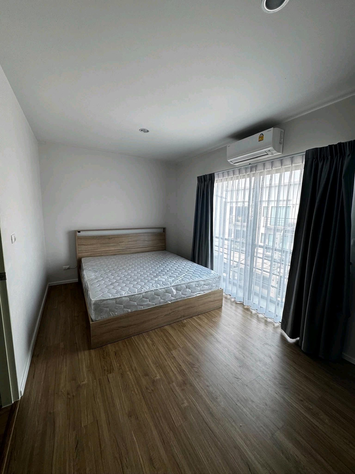 For RentTownhomeNawamin, Ramindra : 🔥 Beautiful house, model home feel, ready to move in, can raise cats, has a cat room to please the slave lovers 🐱