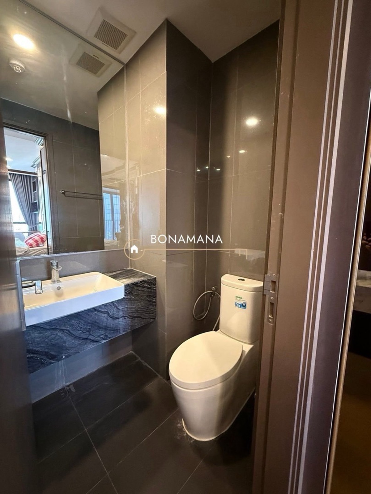 ให้เช่าคอนโดสยาม จุฬา สามย่าน : ให้เช่า Ashton Chula Silom [แอชตัน จุฬา-สีลม] Luxury Condo (MRT สามย่าน 180m)