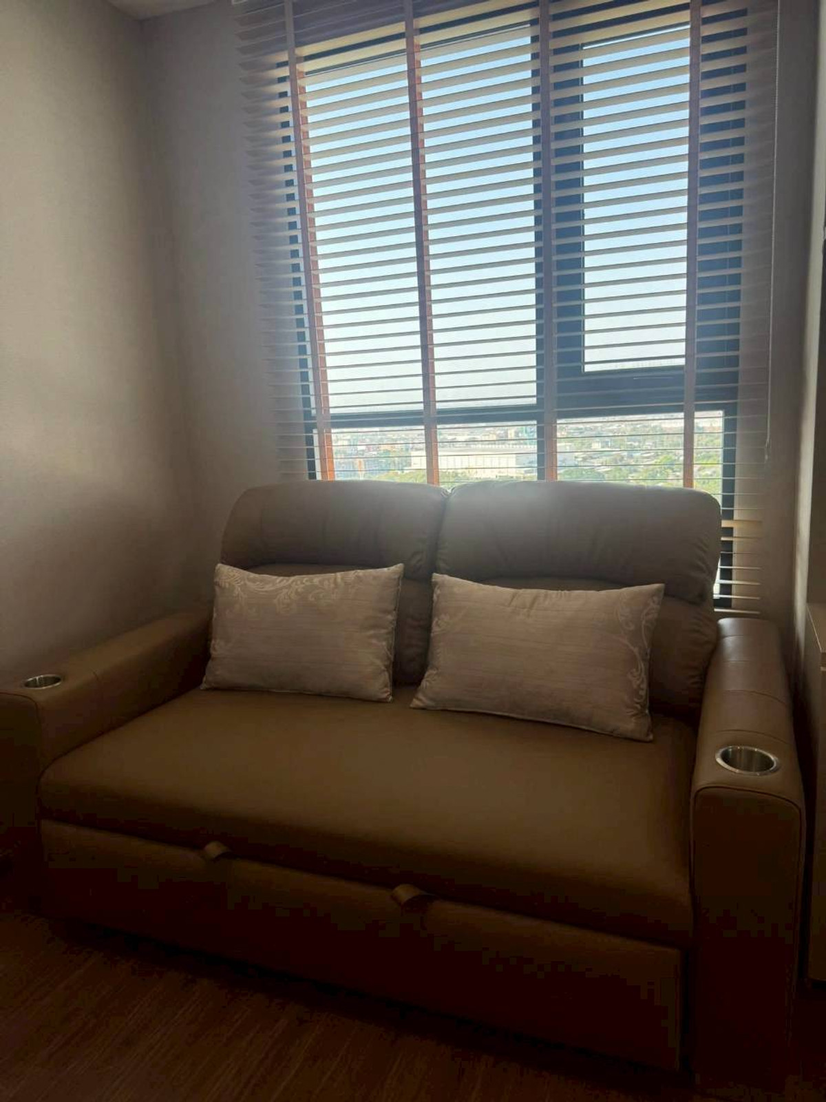 ให้เช่าคอนโดมีนบุรี-ร่มเกล้า : ✅ OGR168 ✅ Line : @p2nproperty