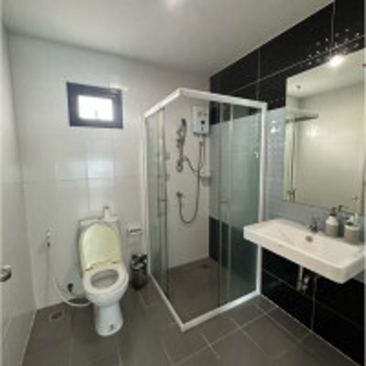 For SaleHouseNonthaburi, Bang Yai, Bangbuathong : บ้านเดี่ยว ดีไลท์ รัตนาธิเบศร์-ท่าอิฐ 50.4 ตร.ว. เพียง 3.9 ล้าน! 3 นอน 2 น้ำ หน้าบ้านทิศเหนือเย็นสบาย พื้นที่ใช้สอย 150 ตร.ม. ทำเลดีใกล้ MRT สายสีม่วง 