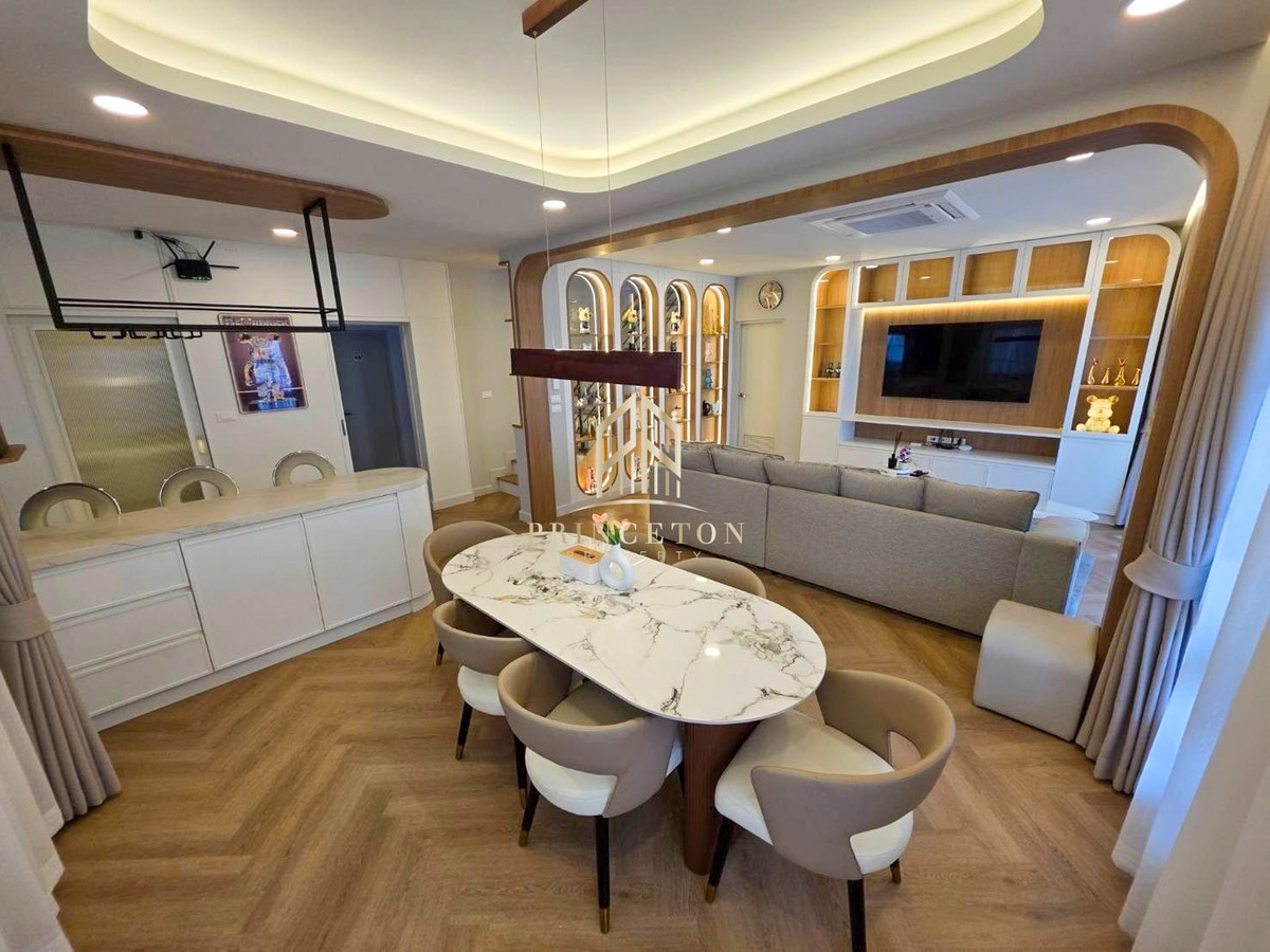 HouseBangna, Bearing, Lasalle : Luxury 2-Storey Home Centro Bangna 📞092-4252445