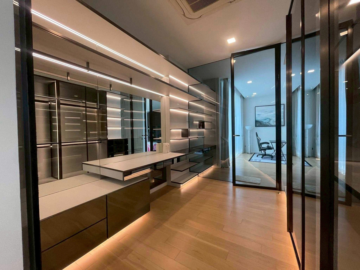 ให้เช่าบ้านเลียบทางด่วนรามอินทรา : Luxury House for Rent Ekkamai-Ramindra | Family Home Prime Location | Near BTS Mayalap | 220,000 THB/Month | บ้านหรูให้เช่า เอกมัย-รามอินทรา ทำเลดี เหมาะครอบครัว ใกล้ BTS มัยลาภ 220,000 บาท/เดือน – LTH14859